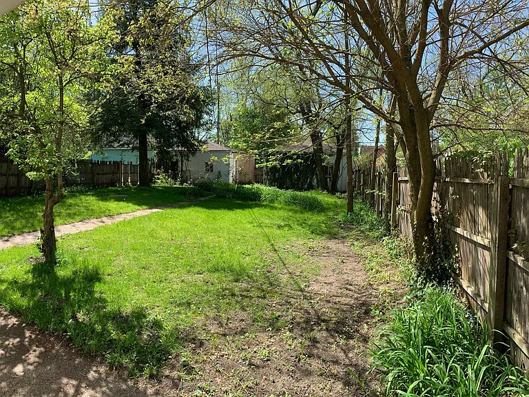 1012 W Colfax Ave — Photo 3
