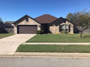 373 N Sabine Pass Rd, Fayetteville, AR 72704