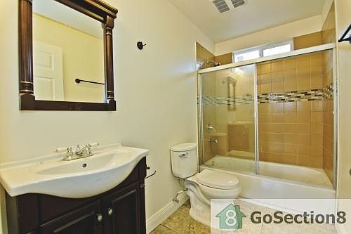 2nd image of 350 E 120th St