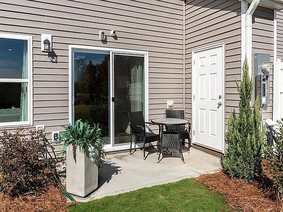 5th image of 1213 Plumcrest Dr