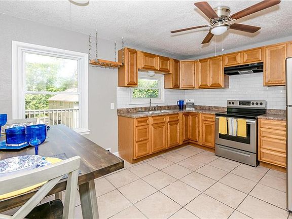 4th image of 5645 Edith Ave