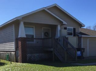 109 Albacore Ave, Galveston, TX 77550