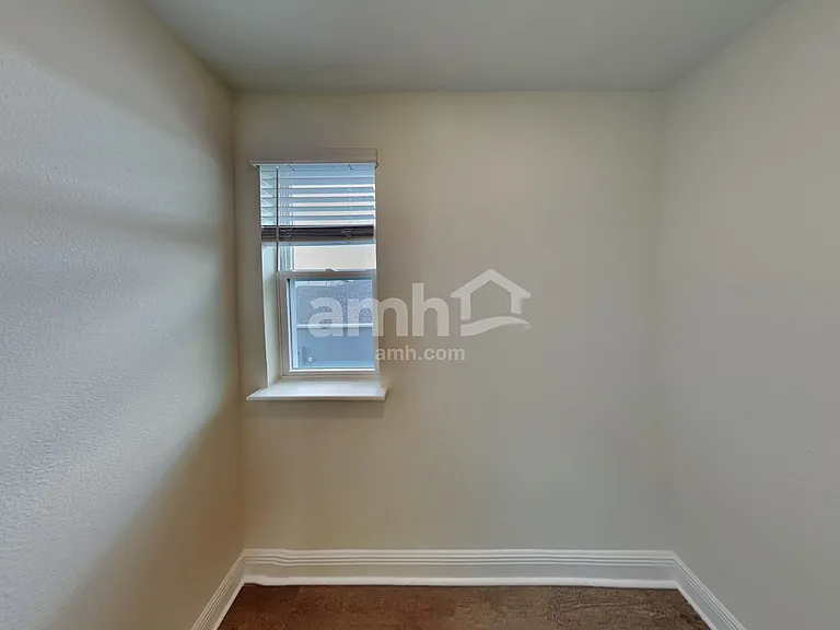 1388 Sky Lakes Dr — Photo 13