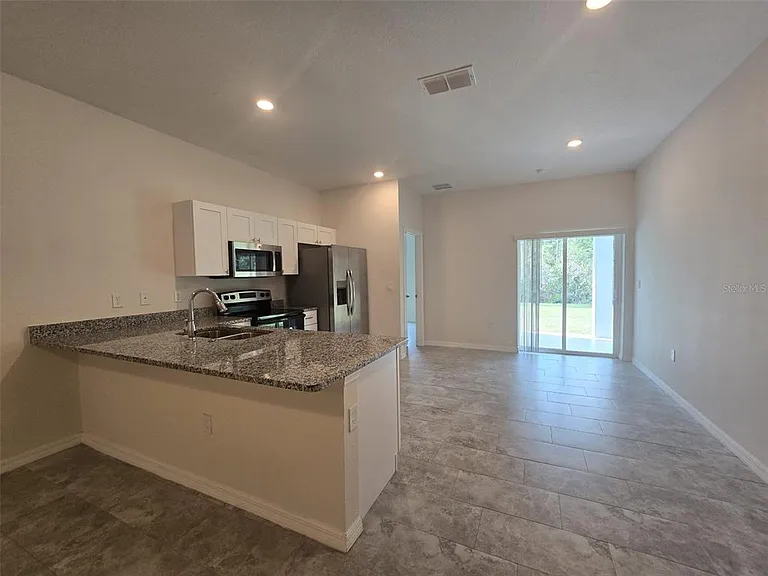 546 Imperial Pl #548 — Photo 4