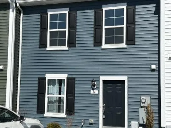 64 Balsam Ct, Bunker Hill, WV 25413