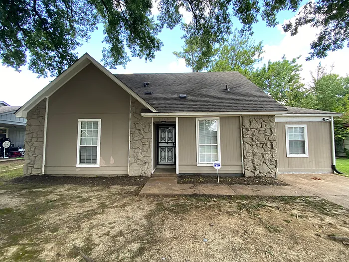 6360 Raible Dr