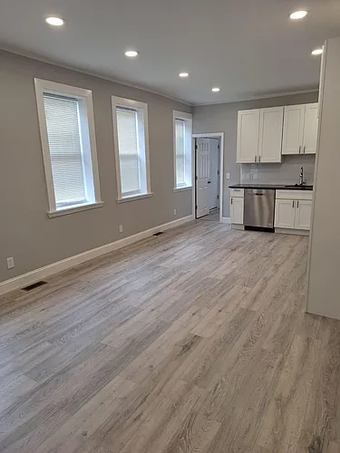 5911 N 13th St Photo 1