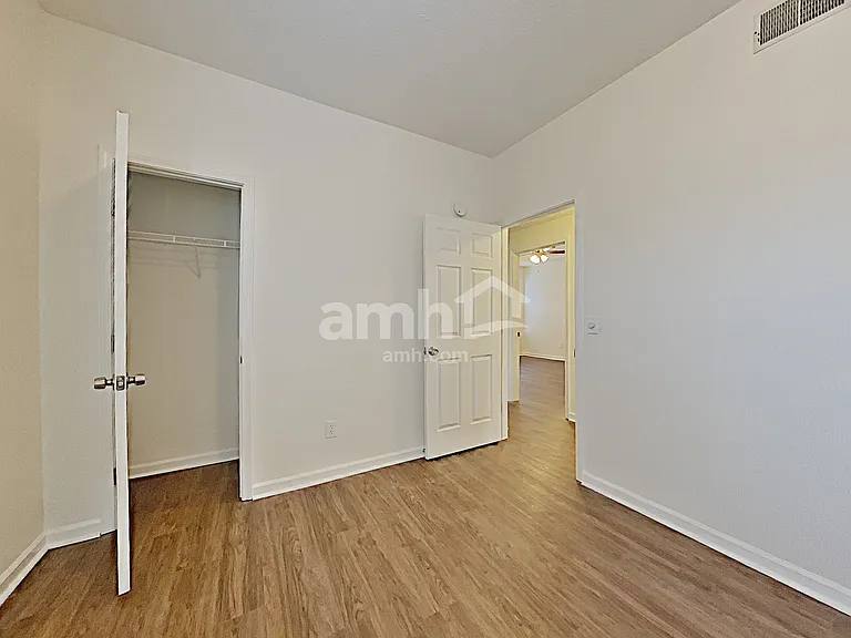 6852 Scarlet Ridge Dr — Photo 16