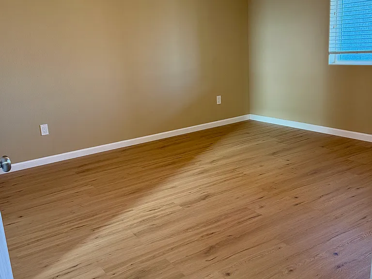 2815 Powell Ct #2 — Photo 3