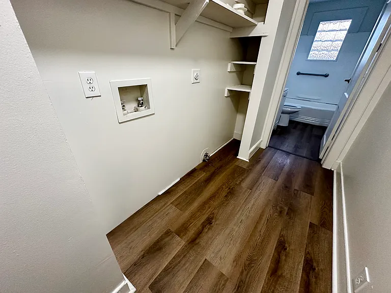 304 Hill St #A — Photo 6