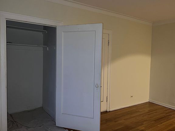 2nd image of 3231 W Ardmore Ave #2
