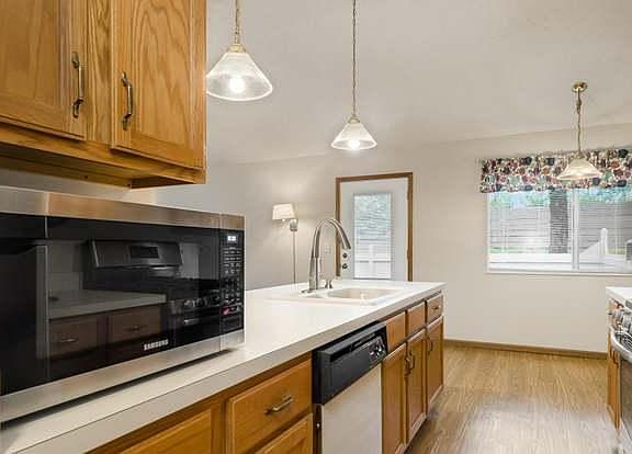 5th image of 5416 Pond View Dr