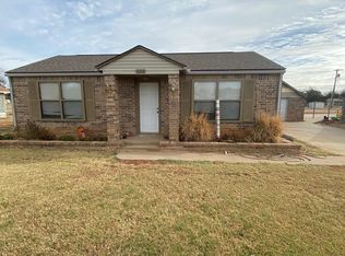 520 N Indiana St, Weatherford, OK 73096