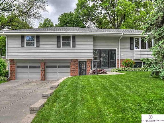 2nd image of 12405 Pinewood Dr