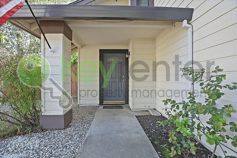 1st image of 3462 Bridgeford Dr