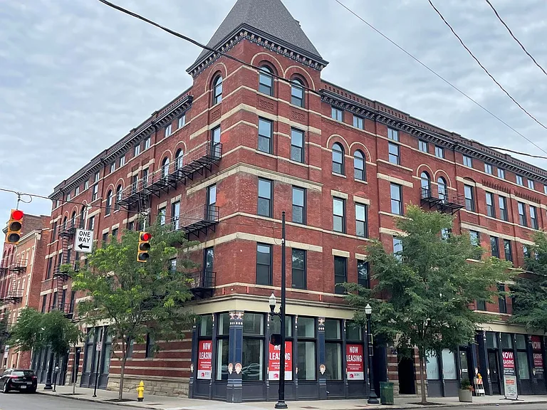 1301-1309 Walnut Street — Photo 2