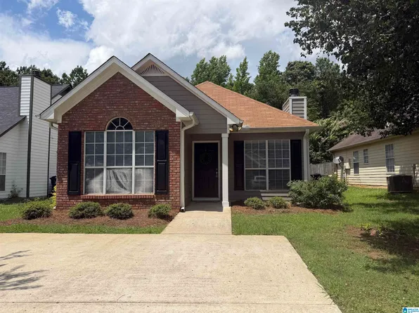 156 Carrington Ln, Calera, AL 35040