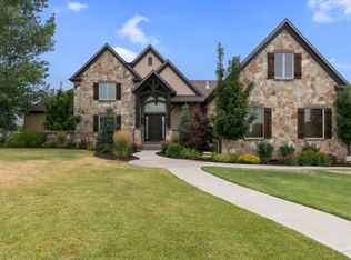 350 N Pfeifferhorn Ct, Alpine, UT 84004