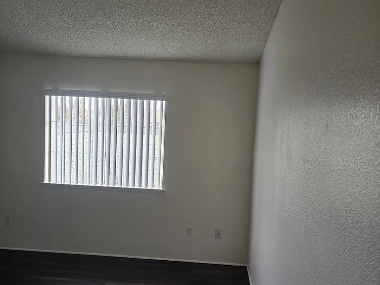 Waterstone Alta Loma Apartments — Photo 65