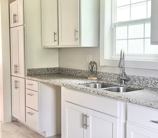 109 General Gardner Ave — Photo 3