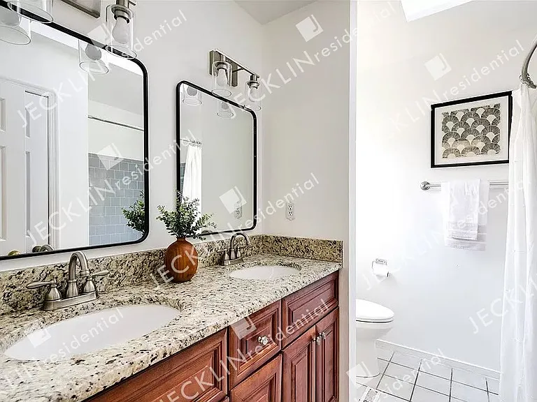 4670 Rollingwood Ln — Photo 37