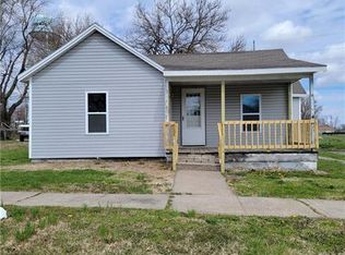 604 W 25th Ter, Higginsville, MO 64037