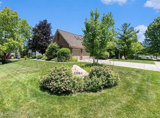 5584 Adderstone Dr, Clarkston, MI 48346