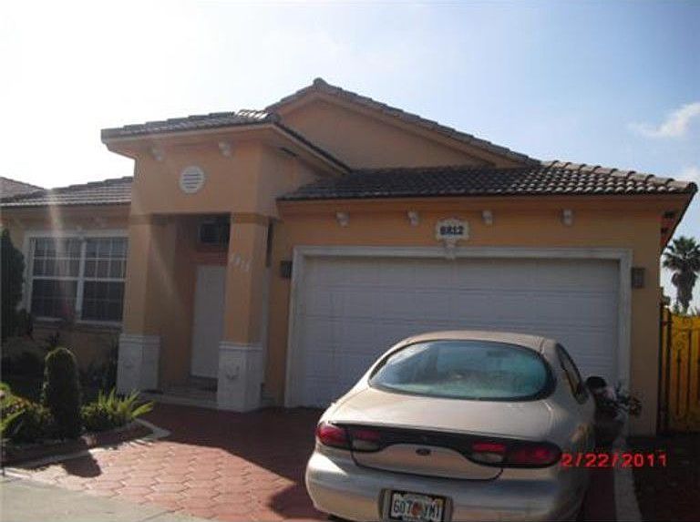 1st image of 8812 NW 147th Ln