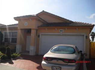 8812 NW 147th Ln, Miami Lakes, FL 33018
