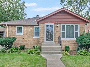 209 E 141st Pl, Dolton, IL