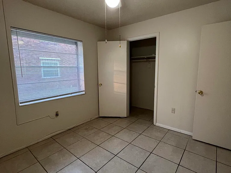 190 E Olmstead Dr #H1 — Photo 11