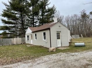 5862 Malin Dr, Brookpark, OH 44142