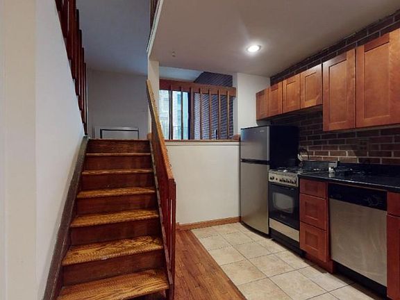 3rd image of 155 E 88th St APT 2A