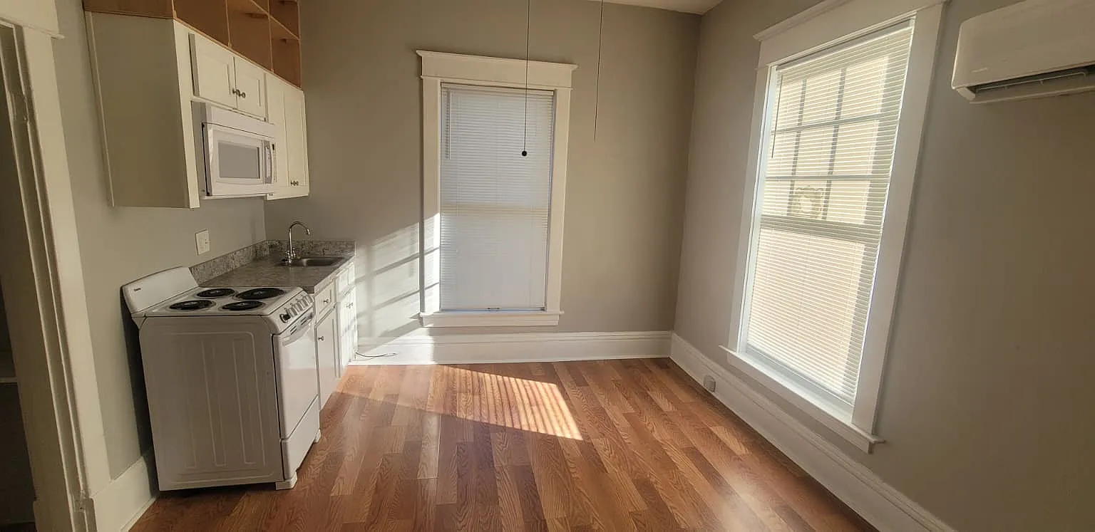 Studio, 500 sqft, $875 — Photo 3