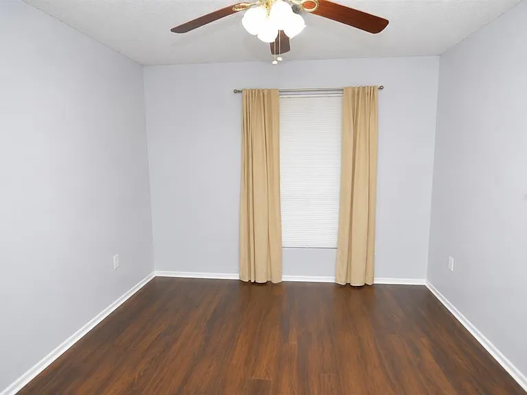 8718 Mallard Reserve Dr #104 — Photo 32