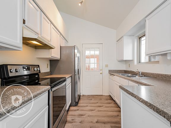 3rd image of 4873 W Doria Dr