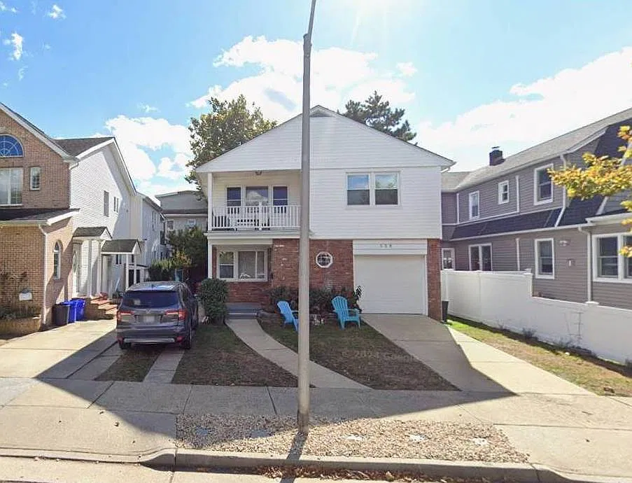 538 E Penn St #1