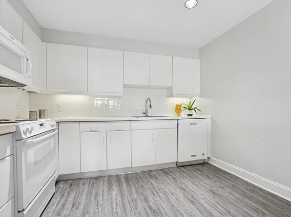 206 Shearwater Ct West image 8 of 26