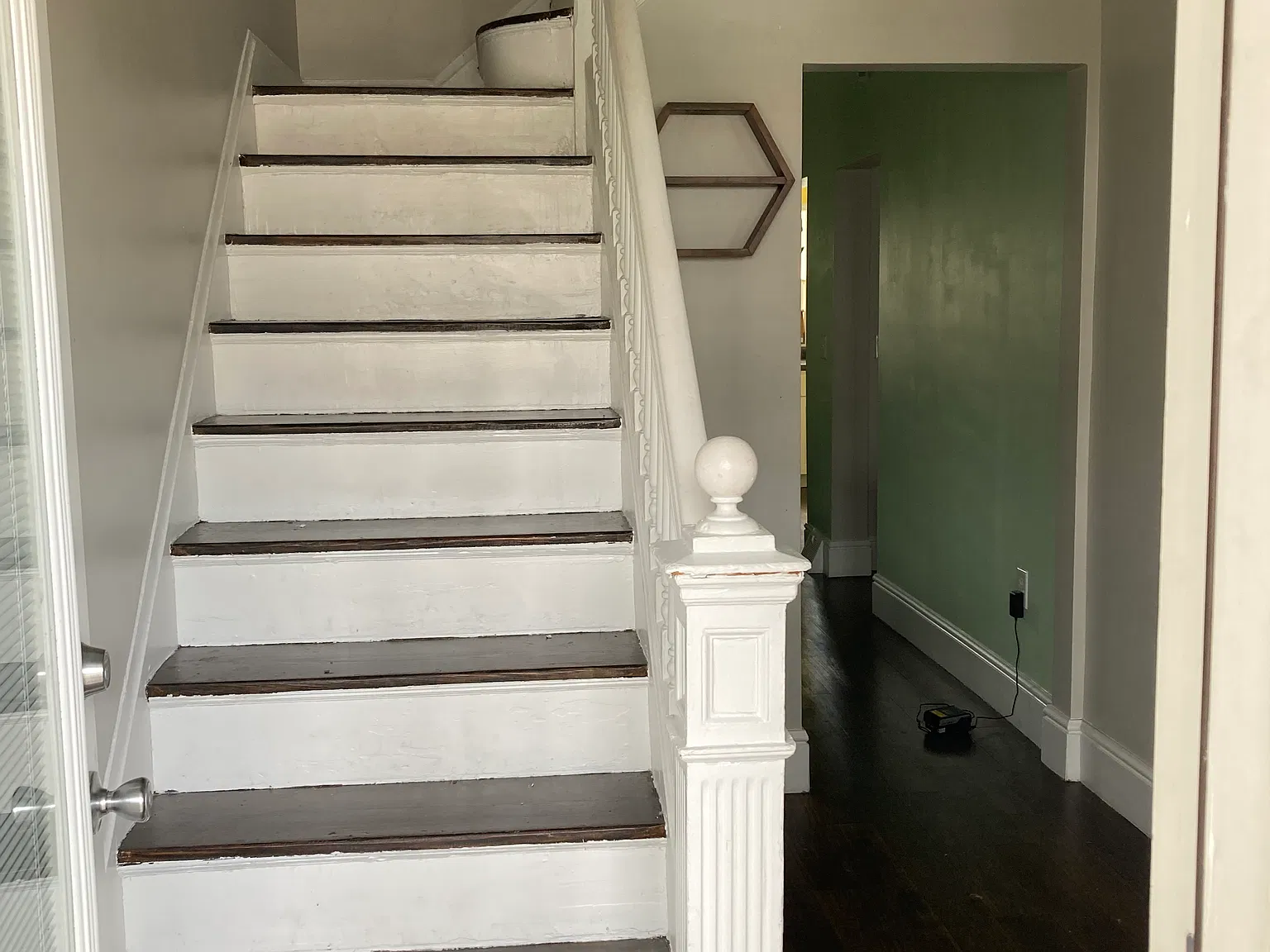 3 bed, 1.5 bath, 1563 sqft, $1,650 — Photo 2