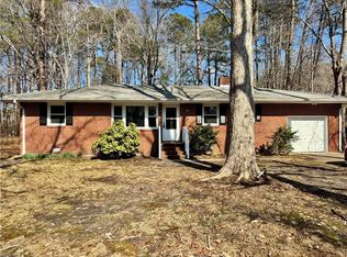 104 Jethro Ln, Yorktown, VA 23692