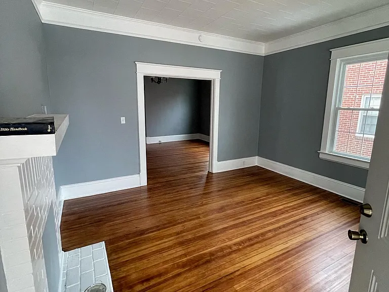 805 School St — Photo 2