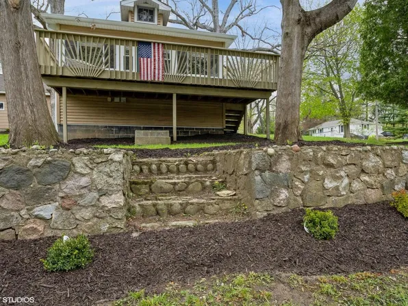 44 Oakwood STREET, Williams Bay, WI 53191