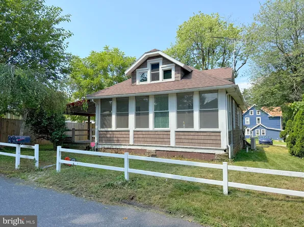 13579 Summit Ave, Blue Ridge Summit, PA 17214