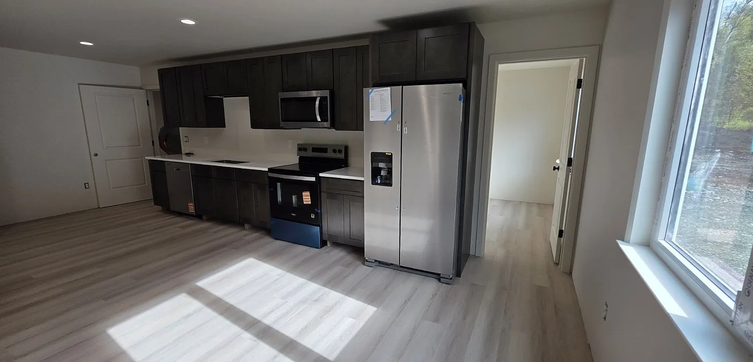 1 bed, 700 sqft, $1,350 — Photo 1