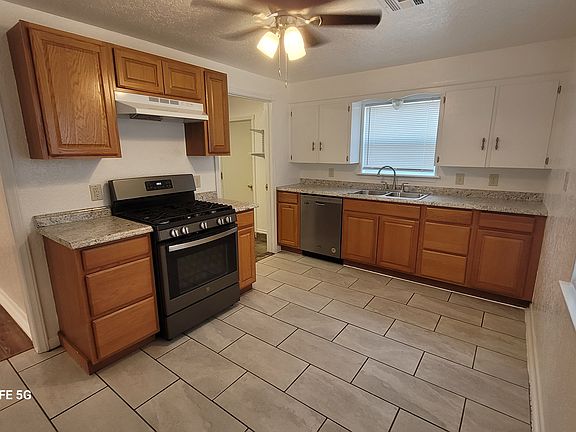 2nd image of 325 E Kerr Dr