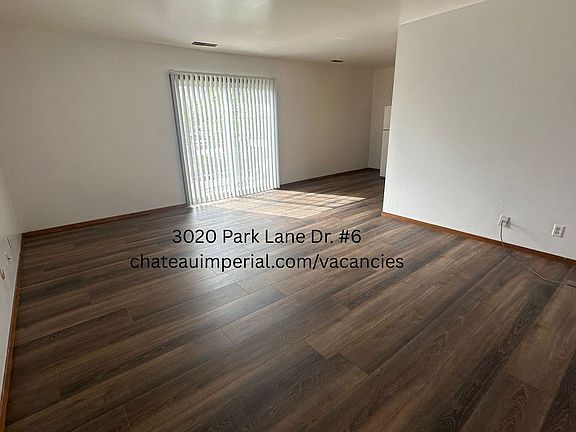 3rd image of 3020 Park Lane Dr APT 6