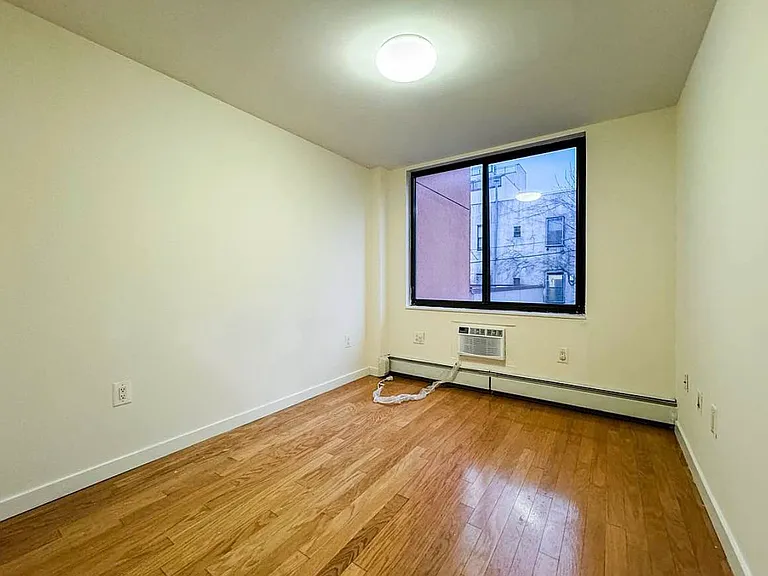 918 Metropolitan Ave #3 — Photo 5