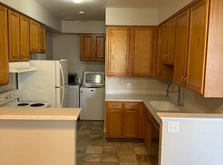 1724 Lake Shore Pl, Edgewater, CO 80214