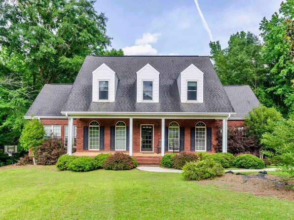 16 Dogwood Dr, Clanton, AL 35045