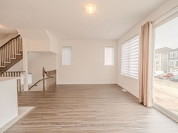 5th image of 77 Shelburne Ave